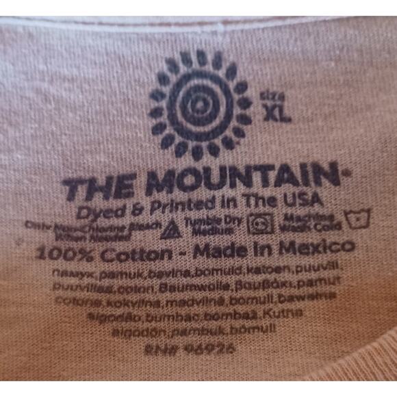 The Mountain 2014 100% Cotton T-Shirt Yellow Labrador Dog Graphic Print Mens XL - Picture 4 of 4